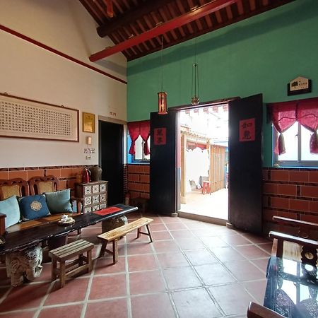 模範人家-包棟-彼岸市區館 جينتشينغ المظهر الخارجي الصورة