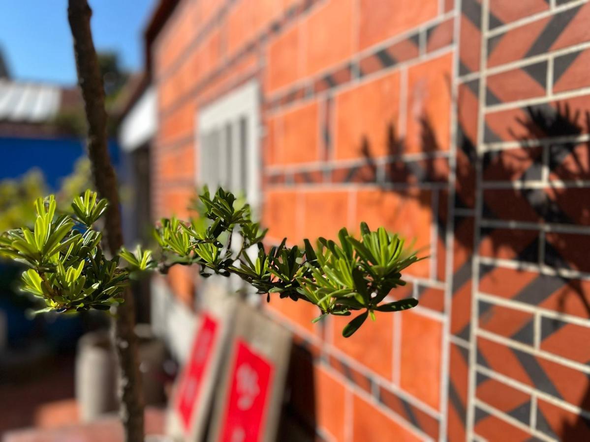 模範人家-包棟-彼岸市區館 جينتشينغ المظهر الخارجي الصورة