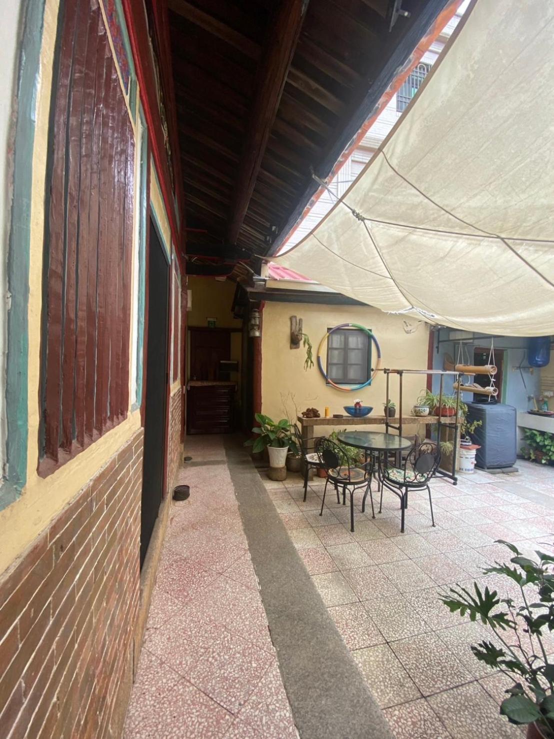 模範人家-包棟-彼岸市區館 جينتشينغ المظهر الخارجي الصورة